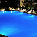 Exclusive Modern Condo In Playacar