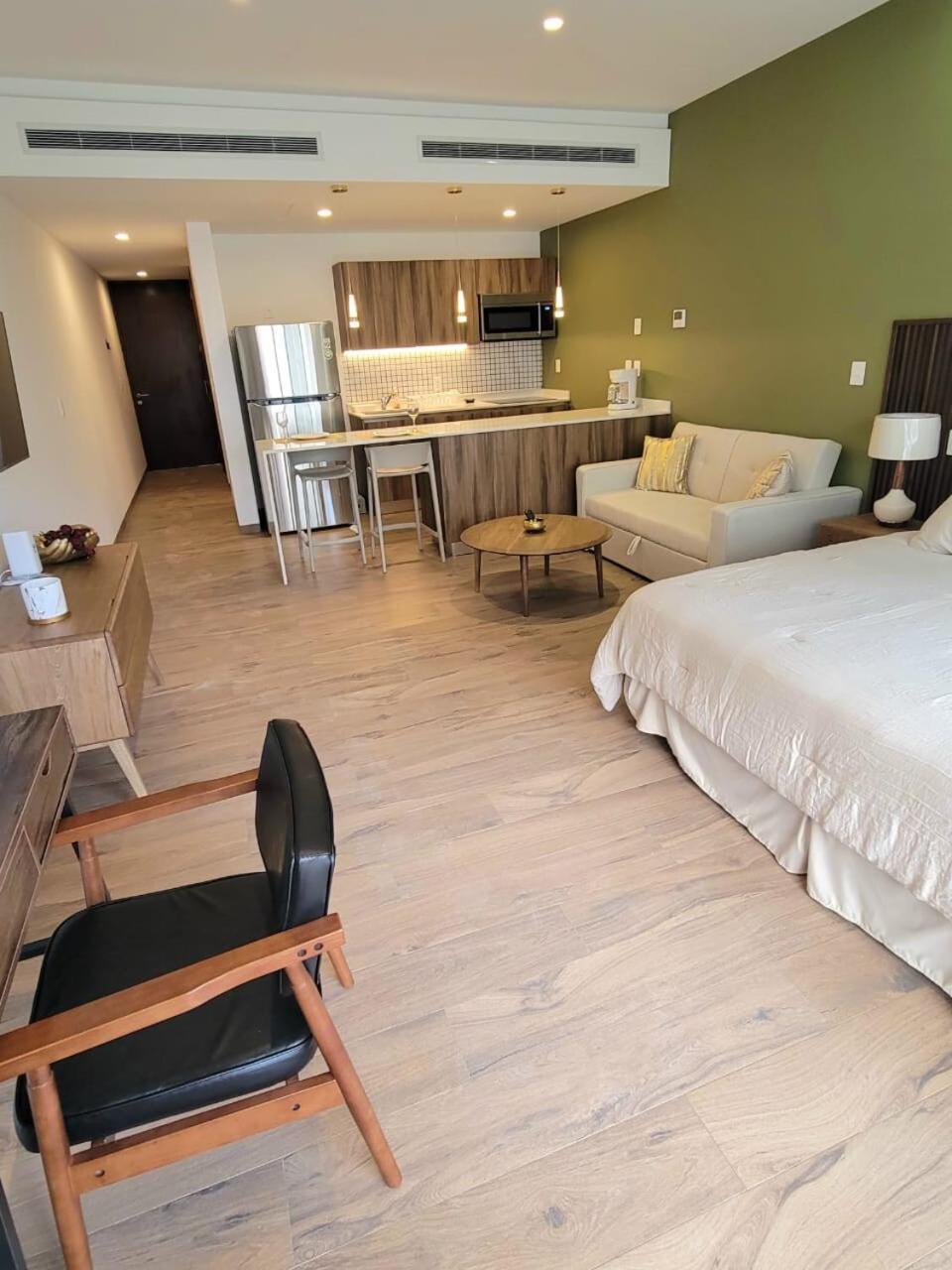 Exclusive Modern In Playacar Apartamento
